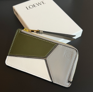 Loewe Puzzle Zip Continental Leather Wallet Coin Card Holder Gray White Green Loewe Puzzle Zip Continental Leather Wallet Coin Card Holder Gray White Green