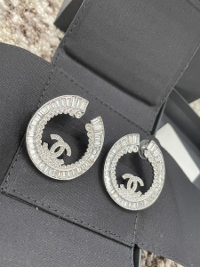 Chanel Crystals CC Round Earrings