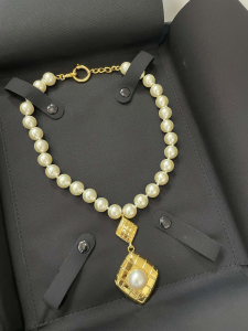 Chanel Pearls Pendant Necklaces