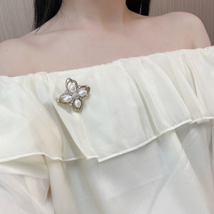 Chanel Crystals CC Logo Pearl Brooch