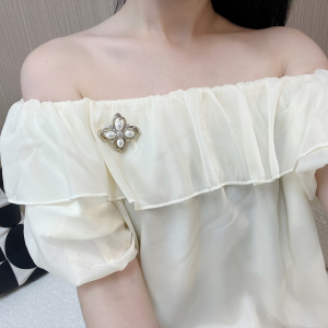 Chanel Crystals CC Logo Pearl Brooch