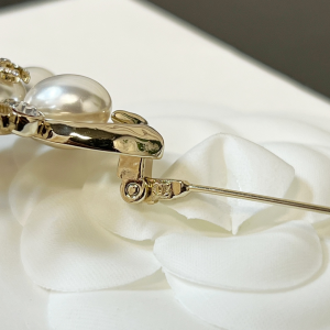 Chanel Crystals CC Logo Pearl Brooch