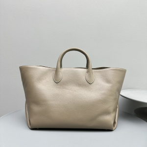 Khaite Amelia envelope pleat large leather tote beige Khaite Amelia envelope pleat large leather tote beige