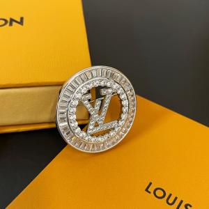 Louis Vuitton Crystal CC Round Brooch