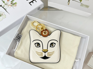 Loewe Cat Leather Charm Keychain White Loewe Cat Leather Charm Keychain White