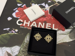 Chanel Crystal CC Round Earrings