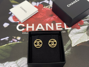 Chanel Gold CC Round Earrings