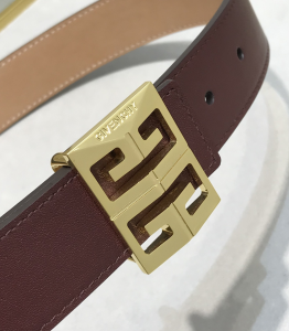 Givenchy 4G Buckle Reversible Leather Belt Burgundy 30MM Givenchy 4G Buckle Reversible Leather Belt Burgundy 30MM