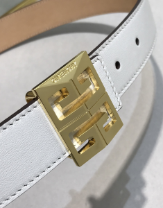 Givenchy 4G Buckle Reversible Leather Belt White 30MM Givenchy 4G Buckle Reversible Leather Belt White 30MM