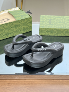 Gucci Black Rubber Thong Sandal