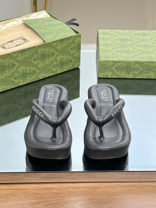 Gucci Black Rubber Thong Sandal
