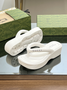 Gucci Black Rubber Thong Sandal