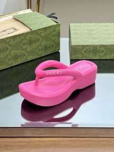 Gucci Pink Rubber Thong Sandal