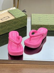 Gucci Pink Rubber Thong Sandal