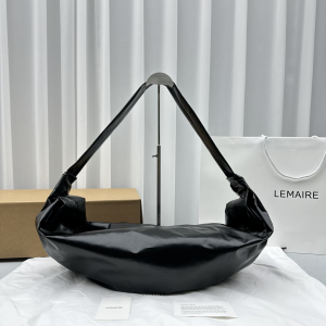 Lemaire Large Croissant Soft Grained Leather Shoulder Crossbody Bag Black Lemaire Large Croissant Soft Grained Leather Shoulder Crossbody Bag Black