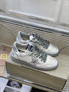 Golden Goose Deluxe Brand Ball Star Distressed Leather Low Top Sneakers White Gray Golden Goose Deluxe Brand Ball Star Distressed Leather Low Top Sneakers White Gray