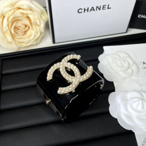 Chanel Pearls CC Bracelets Black