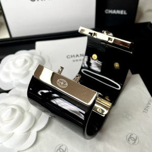 Chanel Pearls CC Bracelets Black