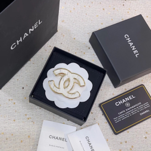 Chanel Large CC Logo Brooch White