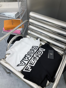 Fendi Roma Cotton T Shirt Black