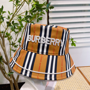 Burberry Beige White Canvas Bucket Hat