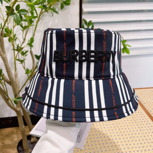 Burberry Black White Canvas Bucket Hat