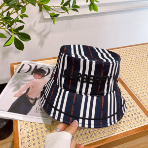Burberry Black White Canvas Bucket Hat