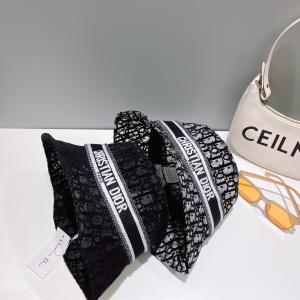 Dior Oblique Canvas Bucket Hat Black