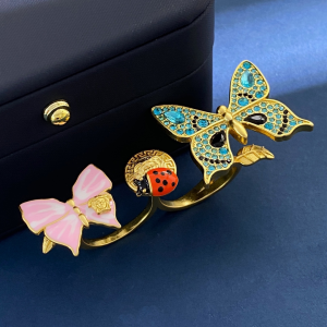 Versace x Dua Lipa Motif Embellished Crystal Butterflies Cuff Rings Versace x Dua Lipa Motif Embellished Crystal Butterflies Cuff Rings