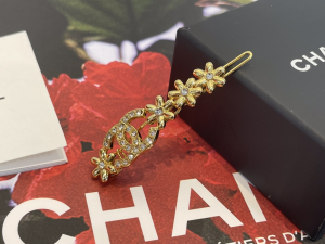 Chanel Crystal CC Flowers Hair Clip