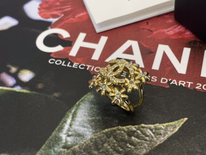 Chanel Gold CC Flowers Rings