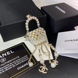 Chanel Crystal CC Pearls Purse Brooch