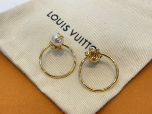 Louis Vuitton LV Spiral Gold Earrings