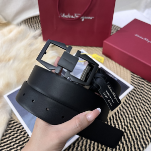 Ferragamo Gancini Plaque Black Leather Belt 35MM Ferragamo Gancini Plaque Black Leather Belt 35MM