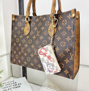 Louis Vuitton Key Pouch