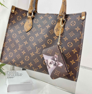 Louis Vuitton Key Pouch