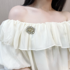 Gucci Double G Crystal Brooch