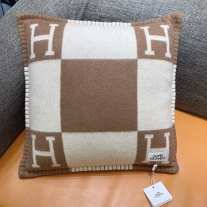 Hermes Avalon Pillow Brown White Cashmere Wool Hermes Avalon Pillow Brown White Cashmere Wool