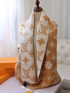 Louis Vuitton LV Essential Shine Monogram Wool Scarf Beige Louis Vuitton LV Essential Shine Monogram Wool Scarf Beige