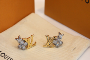 Louis Vuitton LV Gram Earrings