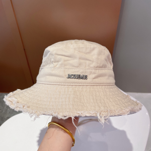 Jacquemus LA Artichaut Neck Strap Cotton Bucket Hat Beige Jacquemus LA Artichaut Neck Strap Cotton Bucket Hat Beige