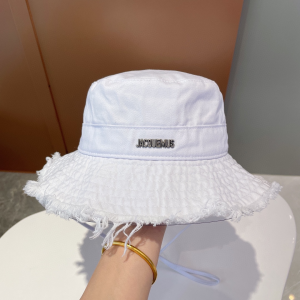 Jacquemus LA Artichaut Neck Strap Cotton Bucket Hat White Jacquemus LA Artichaut Neck Strap Cotton Bucket Hat White