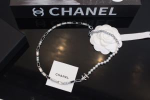 Chanel CC Pearls Choker Necklaces