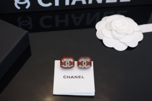 Chanel Crystals CC Bugrundy Earrings
