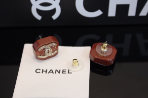 Chanel Crystals CC Bugrundy Earrings