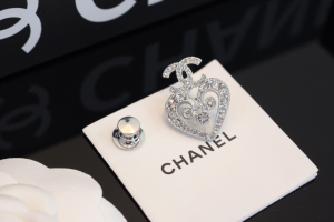 Chanel Crystals CC Heart Earrings
