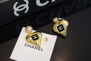 Chanel Gold Heart CC Black Earrings