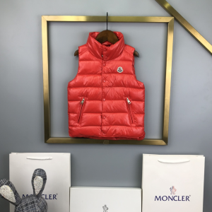 Moncler Kids Down Padded Bernard Gilet Red Moncler Kids Down Padded Bernard Gilet Red