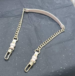 Delvaux Short Chain Shoulder Strap Pink Leather Delvaux Short Chain Shoulder Strap Pink Leather