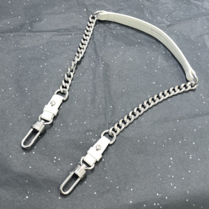 Delvaux Short Chain Shoulder Strap White Smooth Leather Delvaux Short Chain Shoulder Strap White Smooth Leather